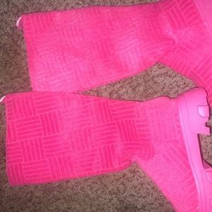 Pink textured boots💖